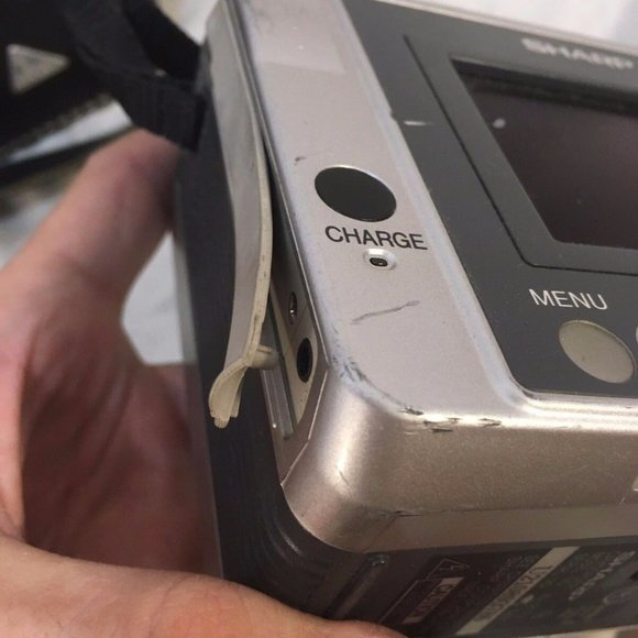 SHARP VL-A111 VIEWCAM 16X POWER ZOOM FOR PARTS ONLY UNTESTED SILVER NM 32296 - Picture 6 of 9